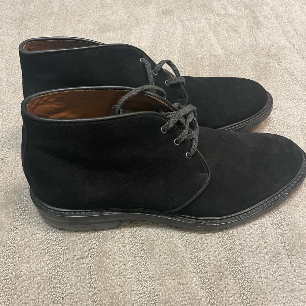 Aquatalia Italian Made Mens Shoes. Size 11. We have them in black & grey sued.